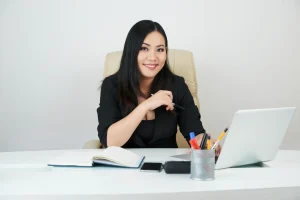 Strategi Staf Admin Pangkas Waktu Kelola Data Kantor